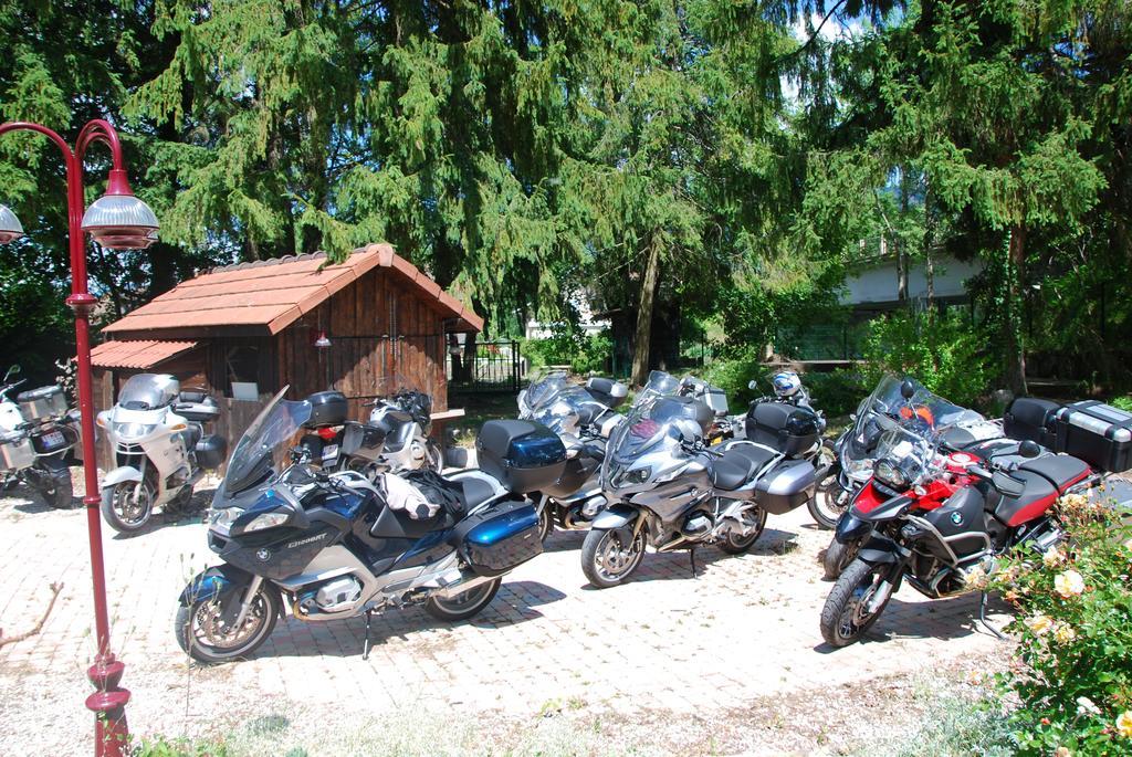 Auberge De Portout ชานาซ ภายนอก รูปภาพ